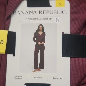 Banana Republic Ribbed Lounge Set in Deep Burgundy